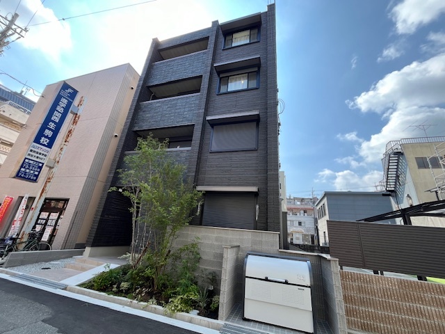 近鉄奈良線 生駒駅 徒歩3分 築3年