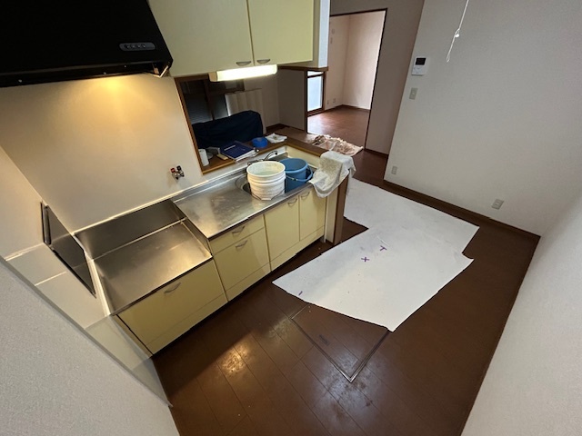 JR関西本線 法隆寺駅 徒歩15分 2階建 築22年のキッチン写真