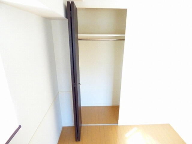 シャローム天神北の居間写真