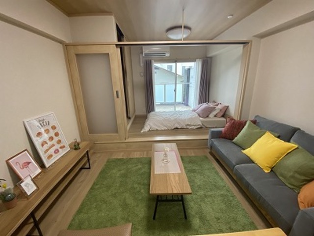 エステートモア平尾堀川の居間写真