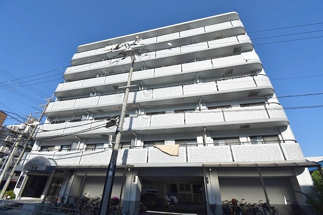 クラウンハイム菅原