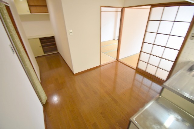 シャンボール淀川の居間写真