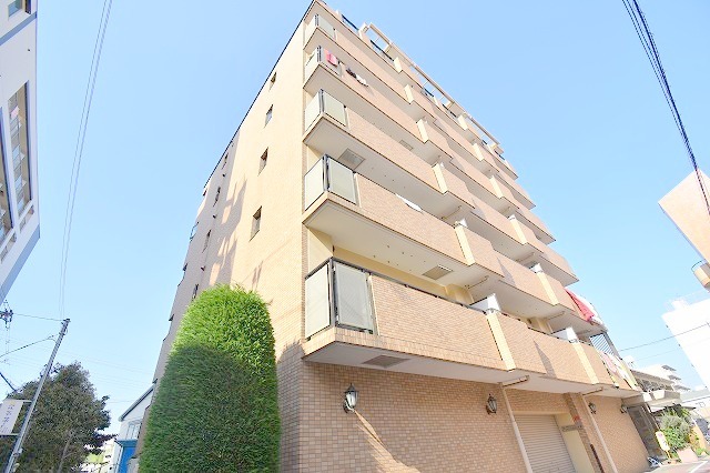 新大阪ファミール西館
