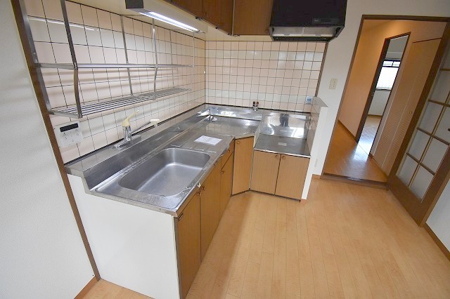 新大阪ファミール西館のキッチン写真