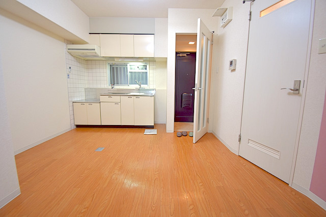 第10高光マンションの居間写真