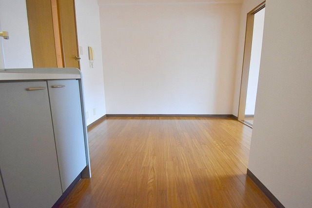 WEST VILLA21の居間写真
