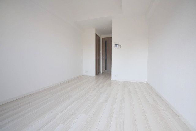 M-RESIDENCE新大阪Gardenの居間写真