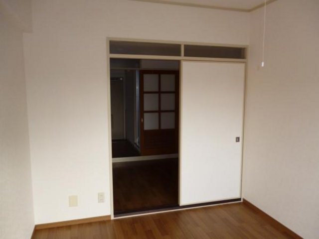 上新庄グランドハイツ北の居間写真