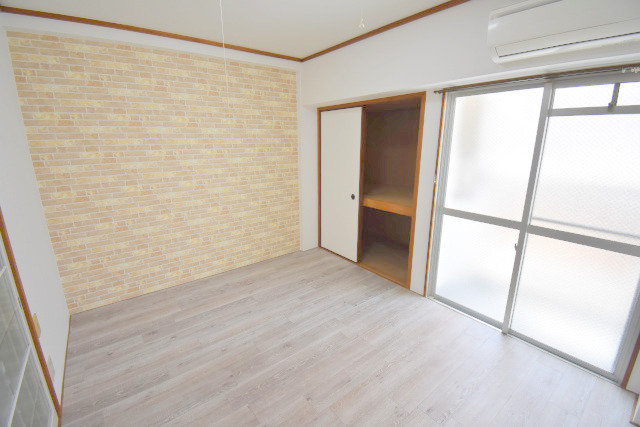 シティライフ新大阪の居間写真