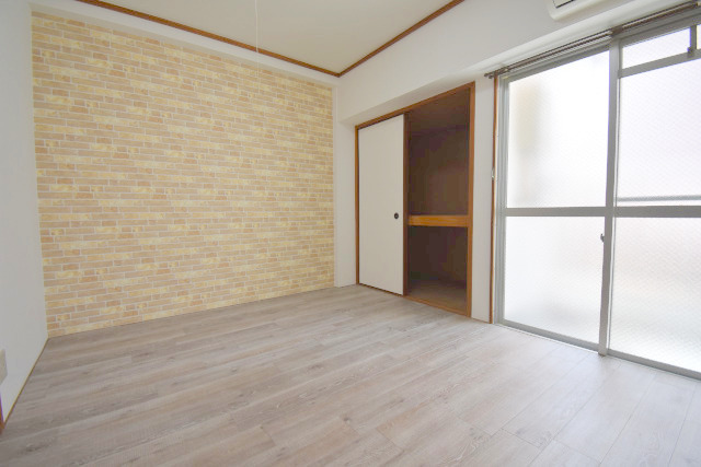 シティライフ新大阪の居間写真
