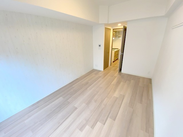 PHOENIX新大阪の居間写真