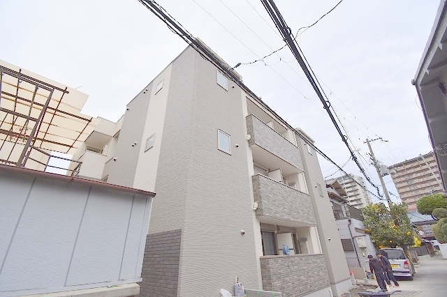 ステディ下新庄の外観写真