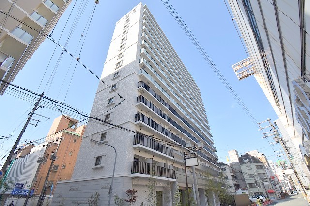 スプランディッド十三本町の外観写真