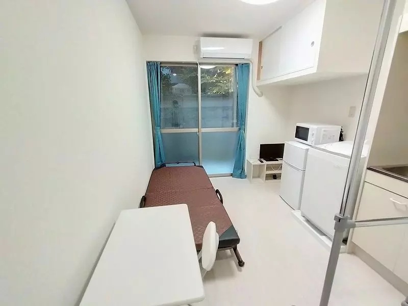 AP107 パレス中川IIの居間写真