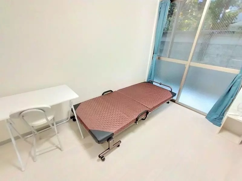 AP107 パレス中川IIの居間写真