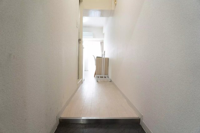 AP1110 プラーズ南幸町Iの玄関写真