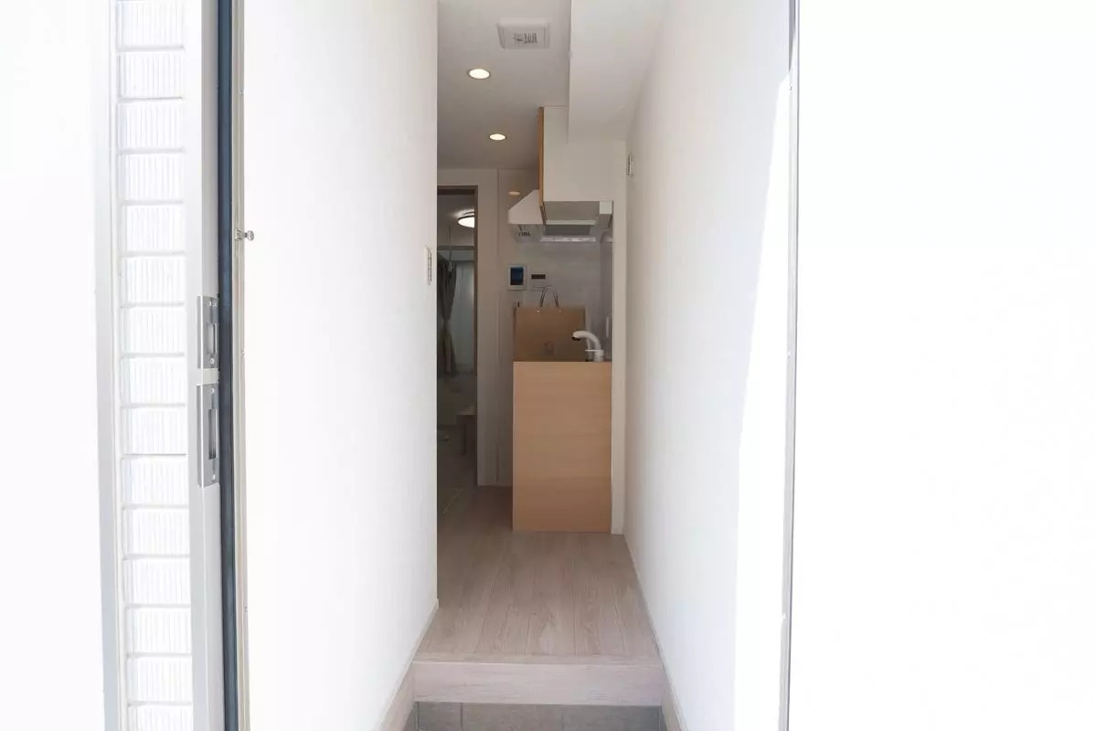 AP1143 西新井本町BASEの玄関写真