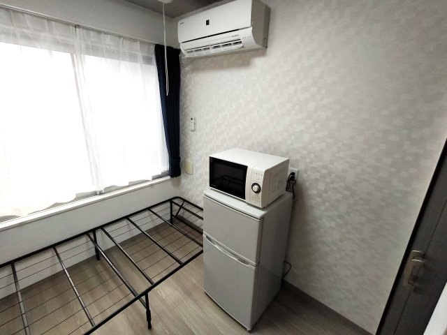 AP121 グリシュアーヴ旭町の居間写真