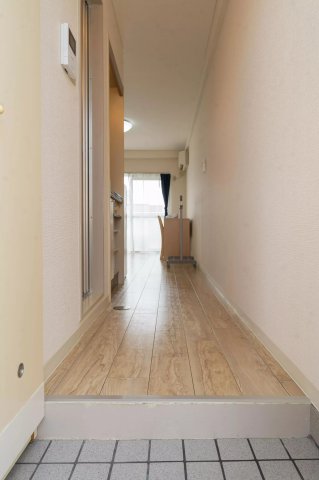 AP198 リエス瑞江の玄関写真
