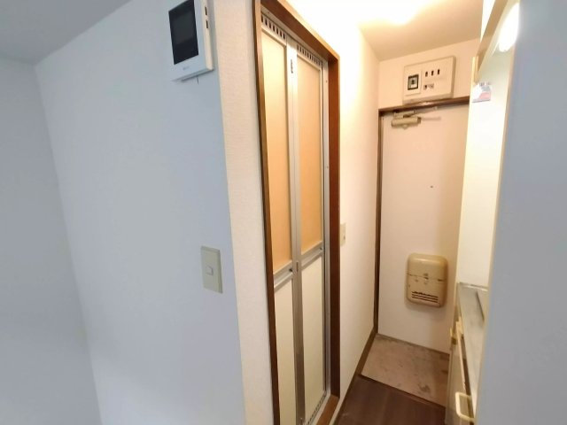AP46 ペアパレス宮の坂202の玄関写真