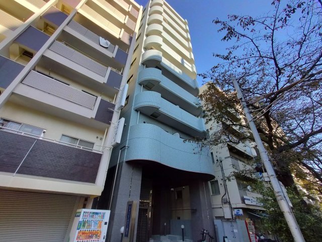 AP776 フォーラムイン・東京の外観写真