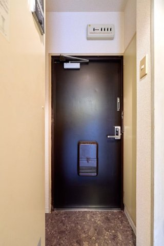 AP1406 メゾン・ド・パプリカの玄関写真