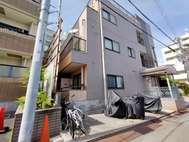 AP1437 ロイヤルコート山本通の外観写真