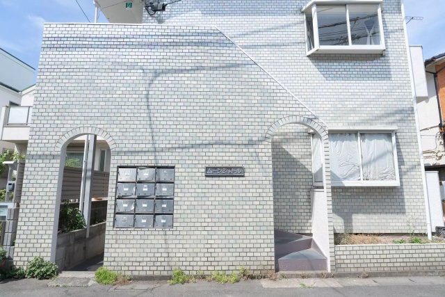 AP1442 ムーンシャトルの外観写真