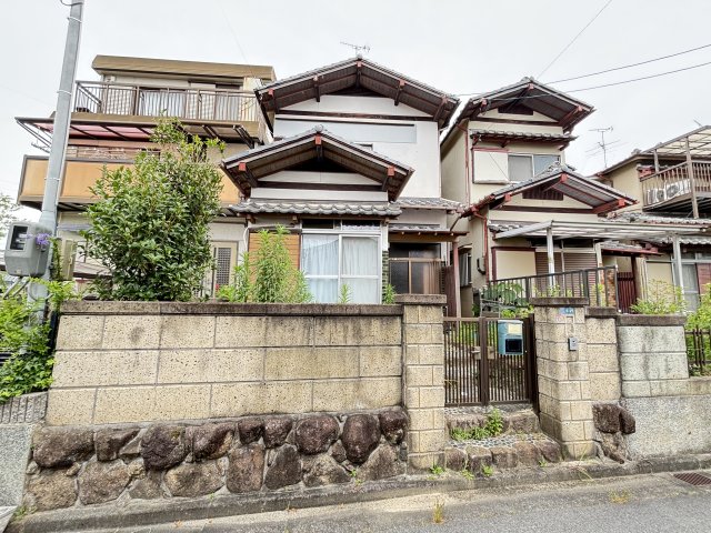 関西本線 法隆寺駅 徒歩10分 2階建 築49年の外観写真