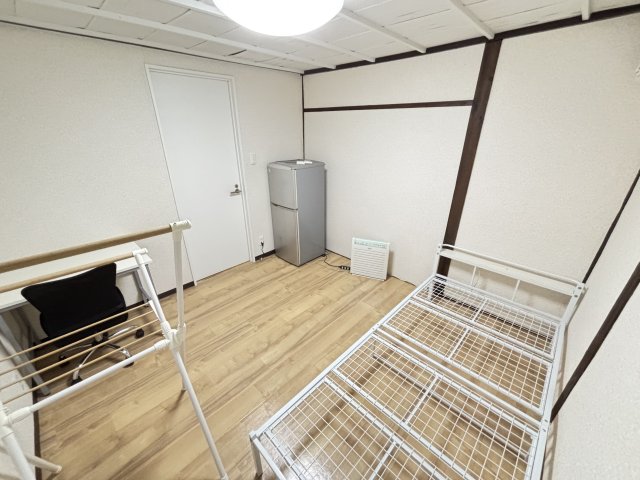 大阪市千日前線 鶴橋駅 徒歩17分 2階建 築79年の寝室写真