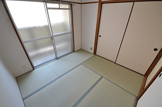 マツヤパークマンションの居間写真