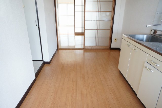 グランツ西芦屋川の居間写真