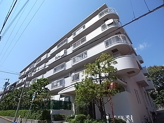 シャムロックコ-ト西岡本の外観写真