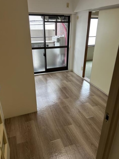 ライオンズマンション神戸の居間写真