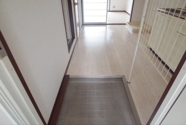 シティライフ岡本の玄関写真