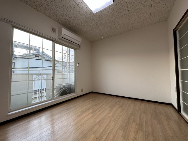 シティライフ岡本の居間写真