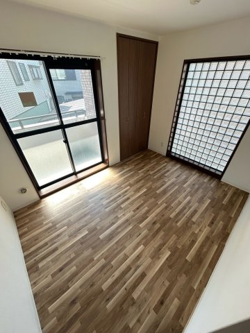ワコーレグリーンコート芦屋の居間写真