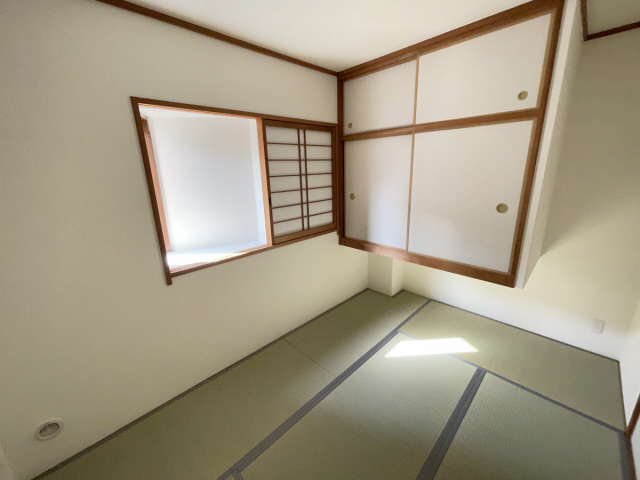 ワコーレグリーンコート芦屋の居間写真