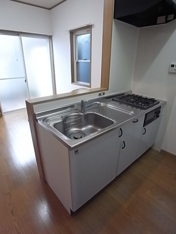 ワコーレヴィータ山本通のキッチン写真