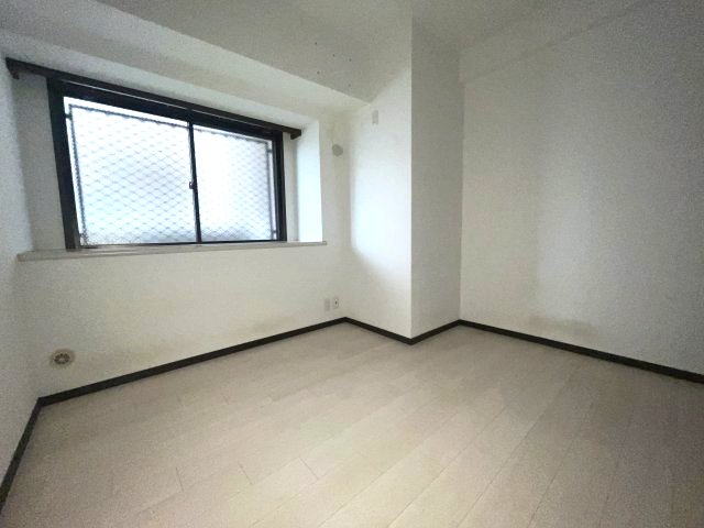 アーデンコート住吉川の居間写真