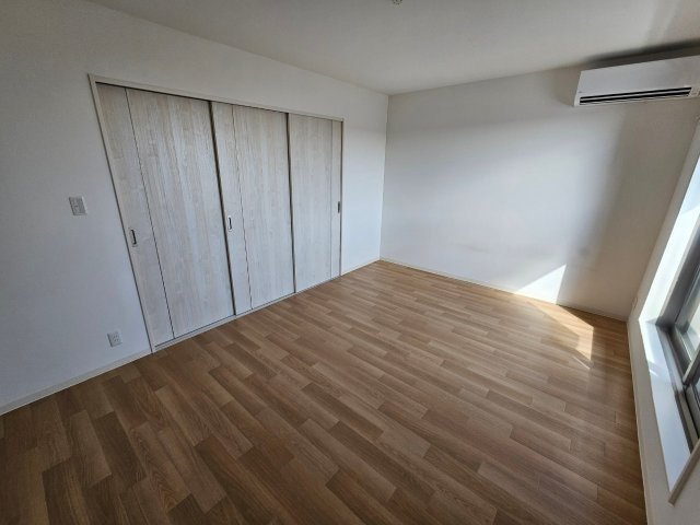 ヴィレッタ城之下の居間写真