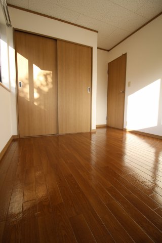 スクエア六甲の居間写真