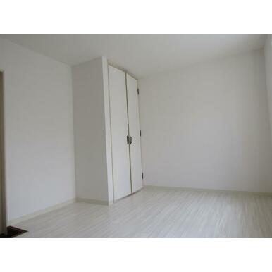 井下マンションの居間写真