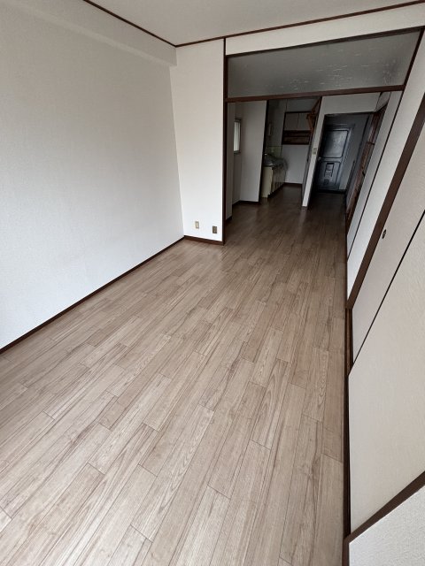 江南荘の居間写真