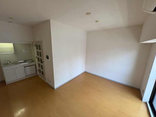 ライオンズマンション三宮の居間写真