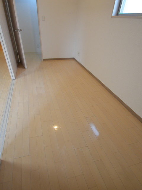 ダイドーメゾン神戸元町の居間写真