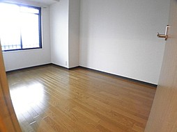 ポートジョイの居間写真