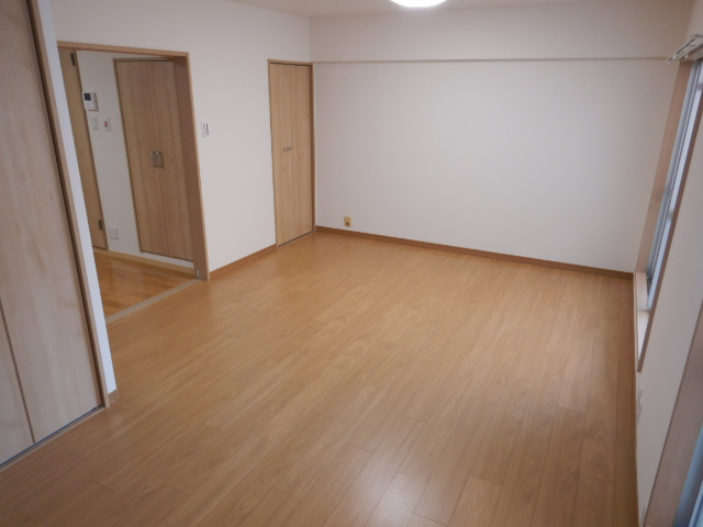 田中マンションの居間写真