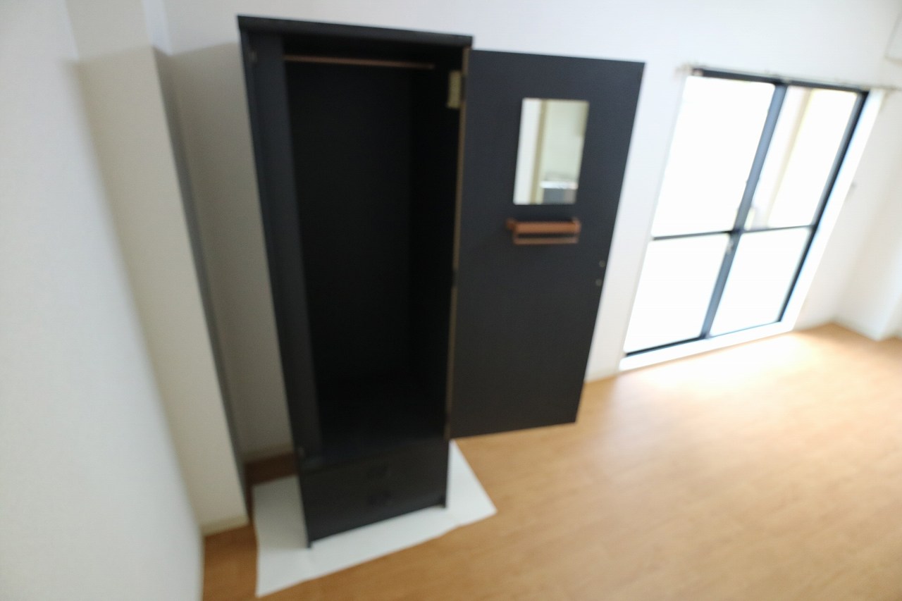 三景マンションの居間写真