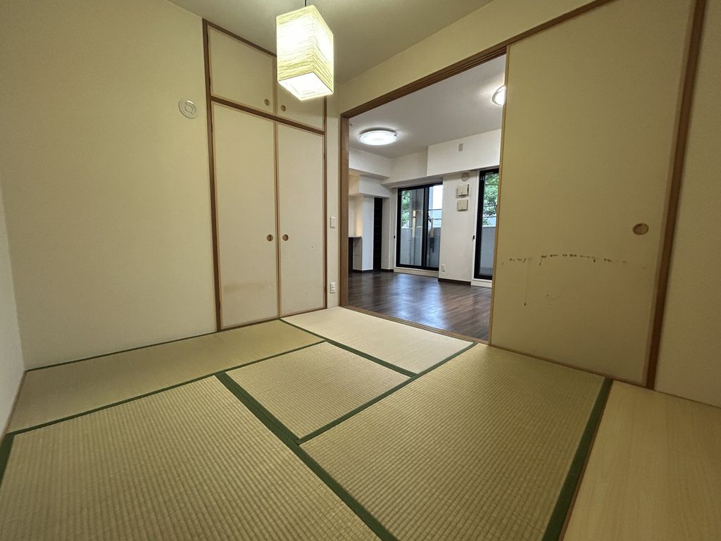 ワコーレ御影滝ヶ鼻の居間写真